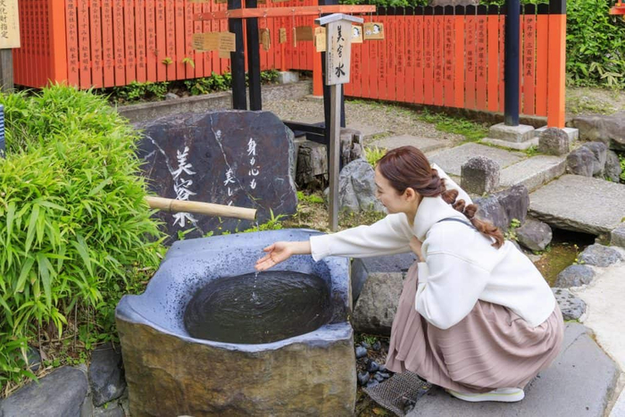 「祇園うるわし朝まいり」　八坂神社　美容水　画像