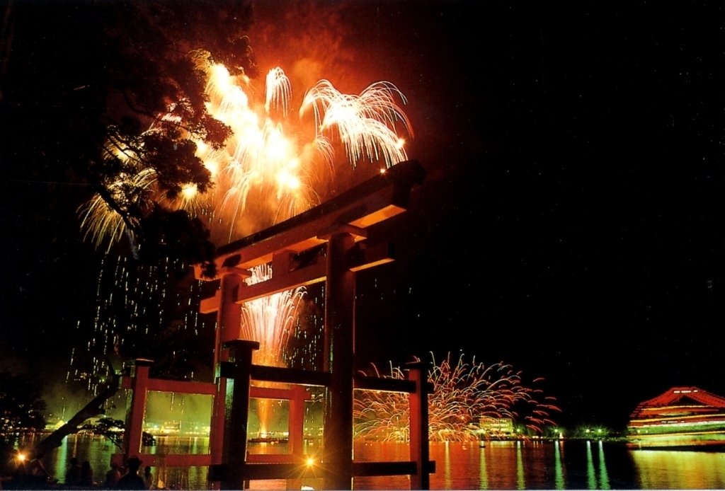 1266年大祭 芦ノ湖夏祭りウィーク　湖水祭花火大会　画像